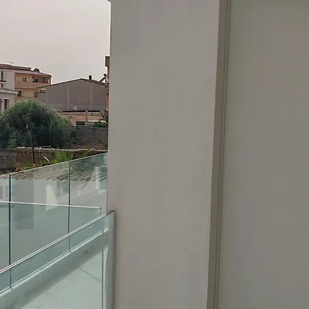 Casa Via Marconi 아파트 아세미니